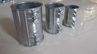 Conducto eléctrico y accesorios conjunto de tornillo de aluminio fundido a presión acoplamientos EMT