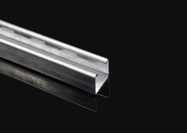 Canal de estribillo con ranuras de acero con conductos de soporte ULTo 41X 41MM