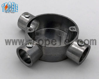 Aluminio / hierro maleable BS4568 Caja de unión de tres vías de conducto Tiempo de vida larga
